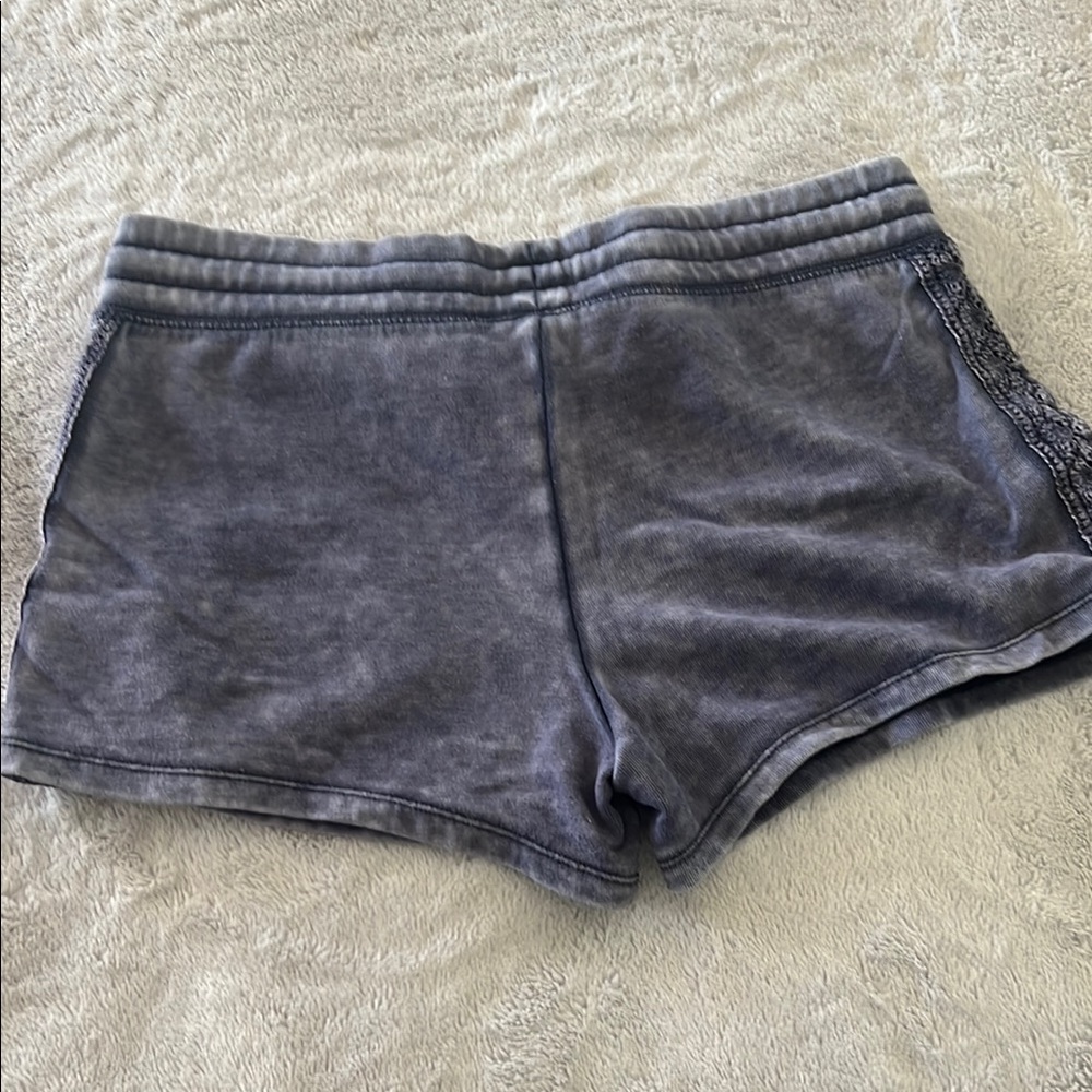 Mossimo Supply Co. Gray Athletic Shorts with Elastic Waistband - Picture 3 of 4